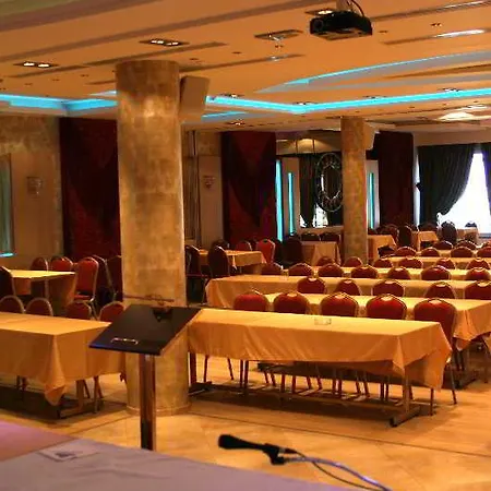 Pantelidis & 3* 普托莱迈达