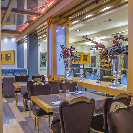 酒店 Pantelidis & 普托莱迈达