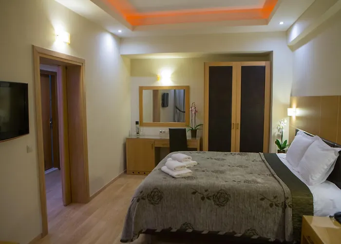 Pantelidis & Hotel 3*