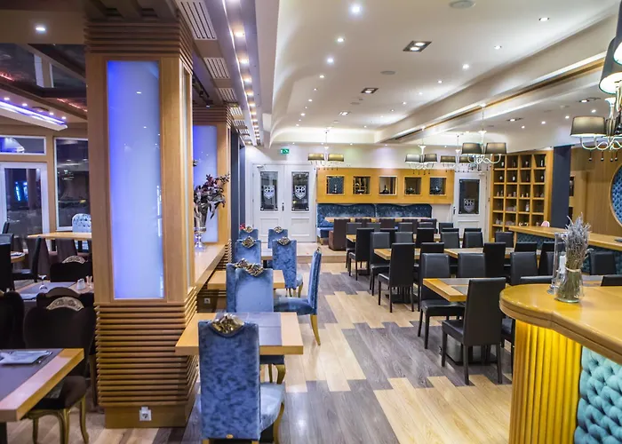 Pantelidis & Hotel 3*